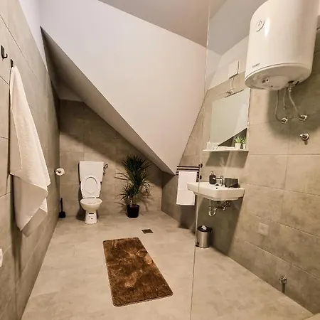 Xxl Rooms Osijek Exterior photo