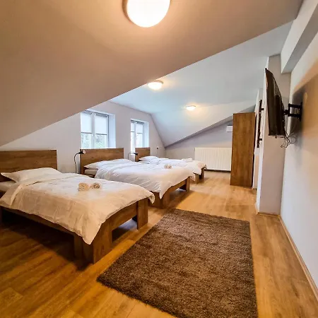 Xxl Rooms Osijek Exterior photo