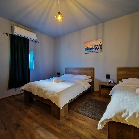 Xxl Rooms Osijek Exterior photo