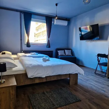 Xxl Rooms Osijek Exterior photo
